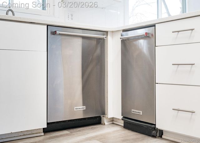 5832 Shaun Road, West Bloomfield Charter Township, MI 48322