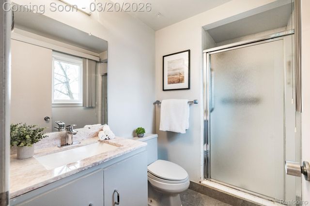 5832 Shaun Road, West Bloomfield Charter Township, MI 48322