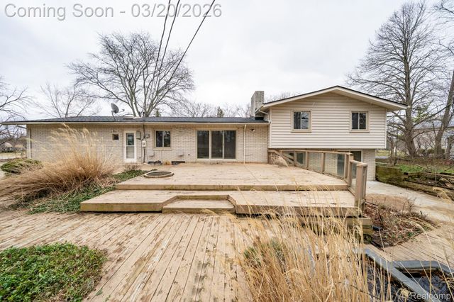 5832 Shaun Road, West Bloomfield Charter Township, MI 48322