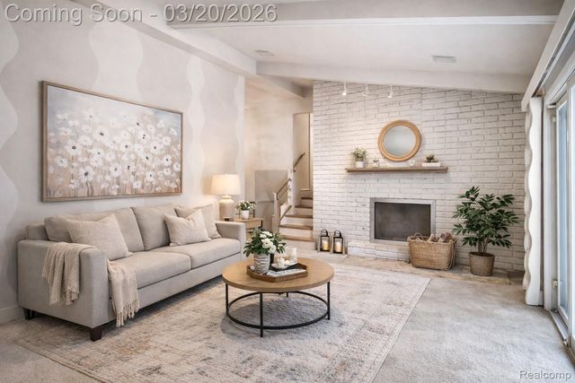 5832 Shaun Road, West Bloomfield Charter Township, MI 48322