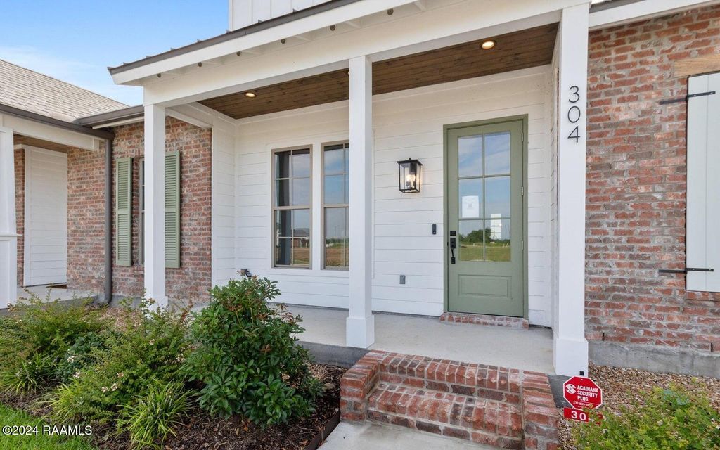 304 Sandstone Avenue, Scott, LA 70583
