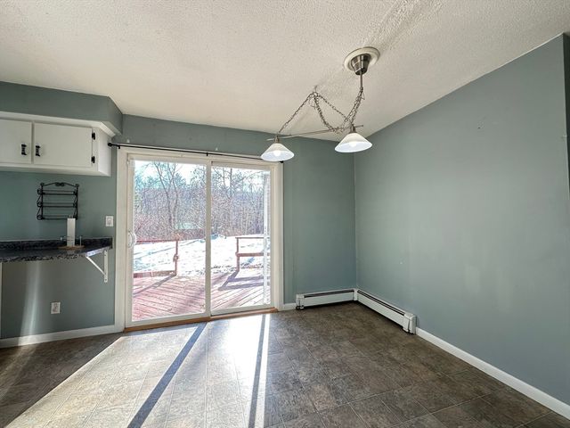 3 Sylvia St, Palmer, MA 01080