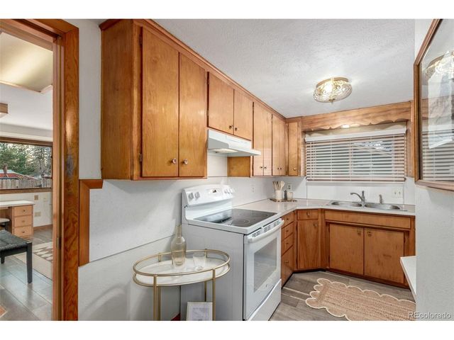 937 Pratt St, Longmont, CO 80501