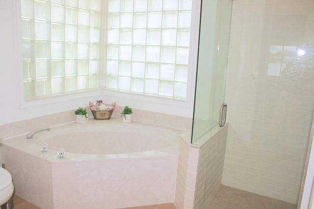 12744 Meadowbreeze Drive, Wellington, FL 33414