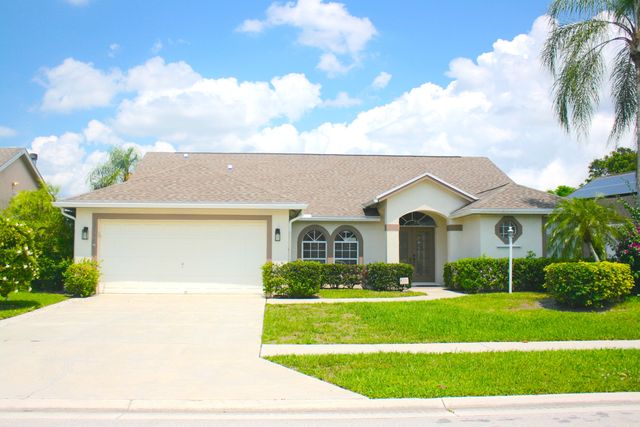 12744 Meadowbreeze Drive, Wellington, FL 33414