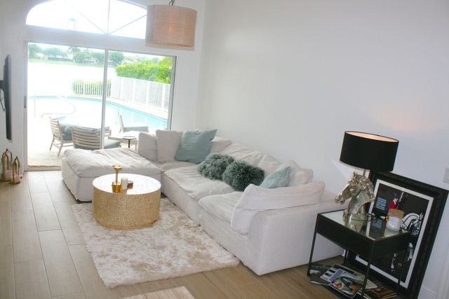 12744 Meadowbreeze Drive, Wellington, FL 33414