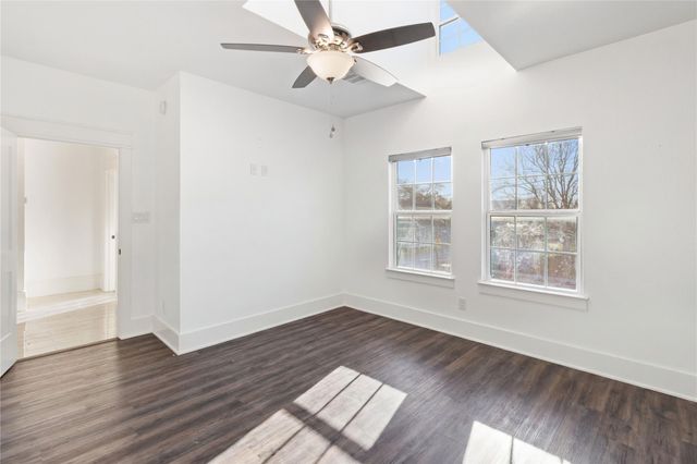 124 N 2nd Street, La Porte, TX 77571