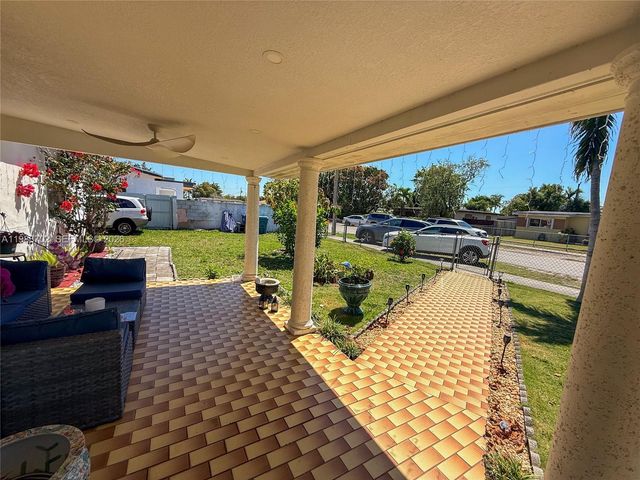 9971 SW 41st Ter, Miami, FL 33165