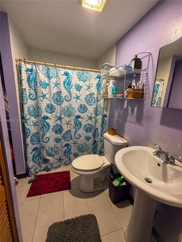 9971 SW 41st Ter, Miami, FL 33165