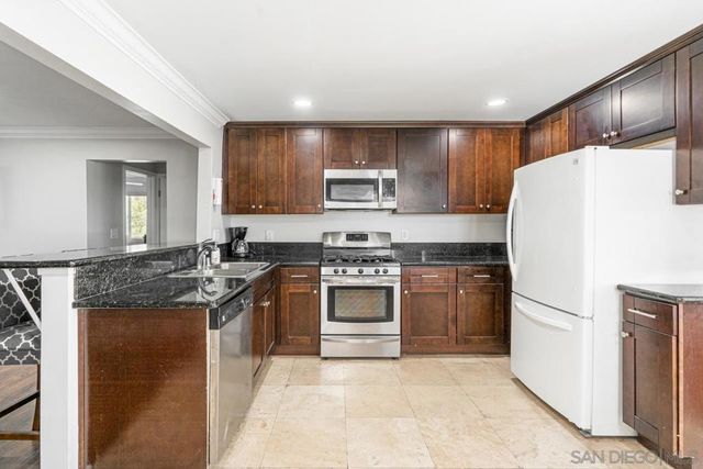 6316 Skyline Dr, San Diego, CA 92114