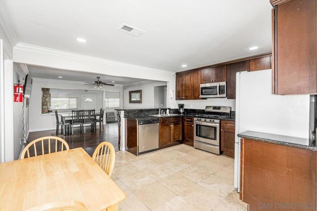 6316 Skyline Dr, San Diego, CA 92114