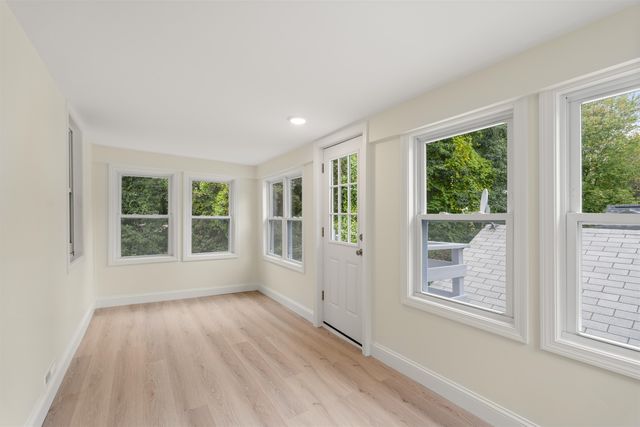 8 Blue Hill Avenue Unit 2, Nashua, NH 03064