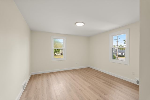 8 Blue Hill Avenue Unit 2, Nashua, NH 03064