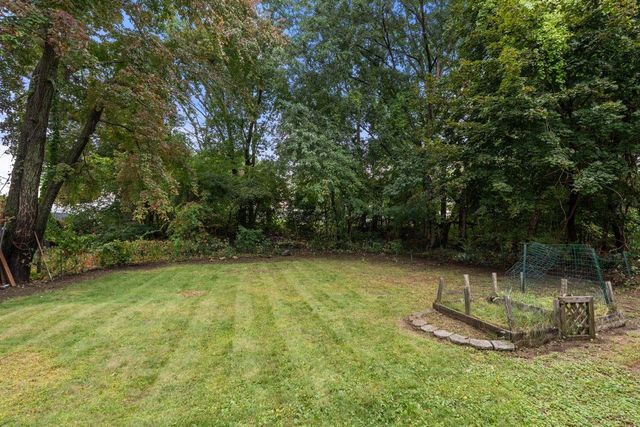 8 Blue Hill Avenue Unit 2, Nashua, NH 03064