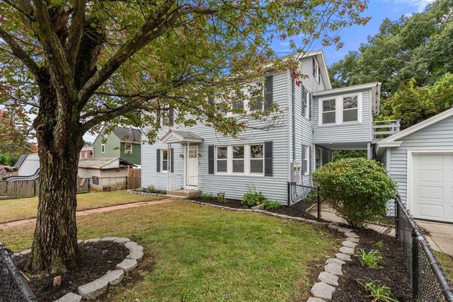 8 Blue Hill Avenue Unit 2, Nashua, NH 03064