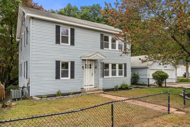 8 Blue Hill Avenue Unit 2, Nashua, NH 03064