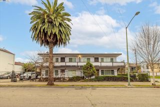 1745 Chase St, Oakland, CA 94607