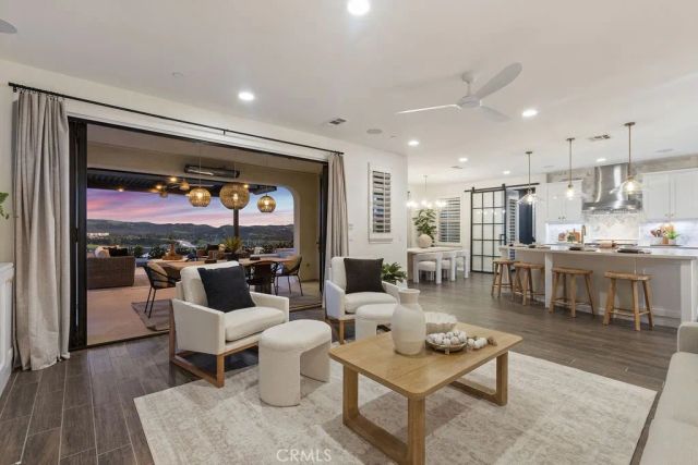 89 Ventada, Rancho Mission Viejo, CA 92694