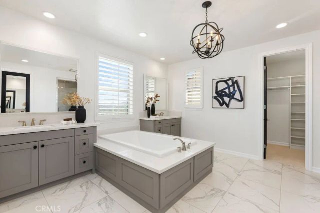 89 Ventada, Rancho Mission Viejo, CA 92694