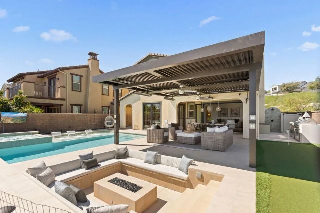 89 Ventada, Rancho Mission Viejo, CA 92694