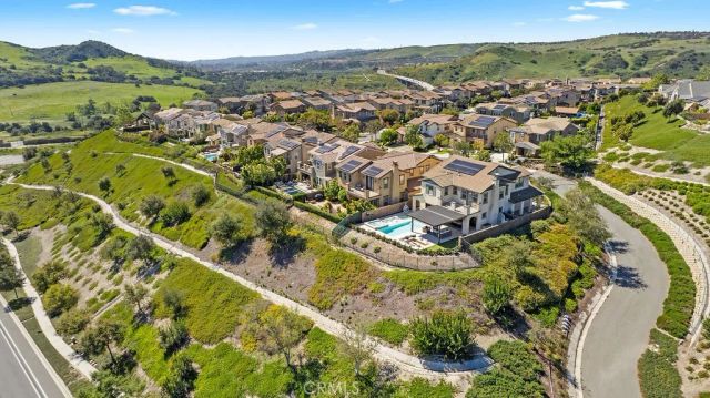 89 Ventada, Rancho Mission Viejo, CA 92694