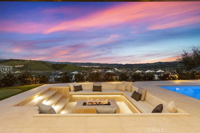 89 Ventada, Rancho Mission Viejo, CA 92694