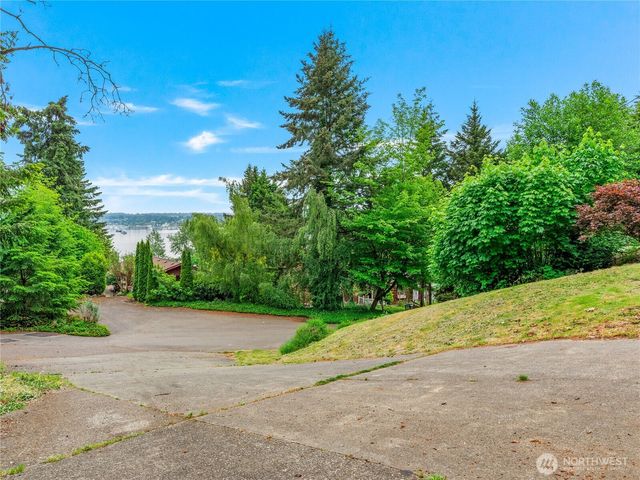 1855 Front Avenue W, Bremerton, WA 98312