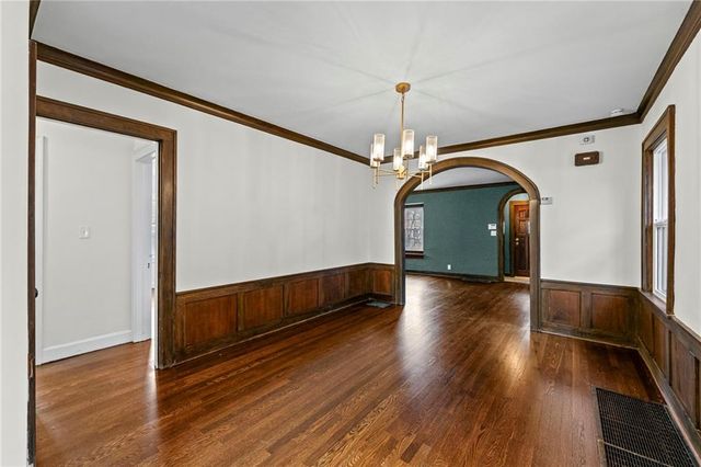 319 E 70th Terrace, Kansas City, MO 64113