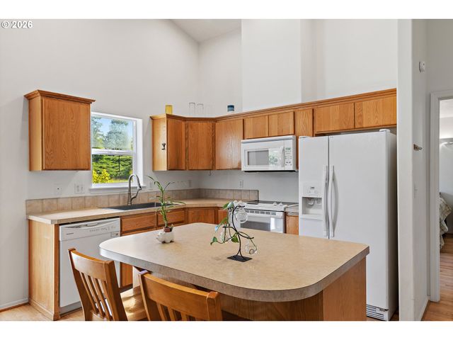 38984 JERGER St, Sandy, OR 97055