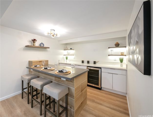 3272 Paumaka Place, Honolulu, HI 96822