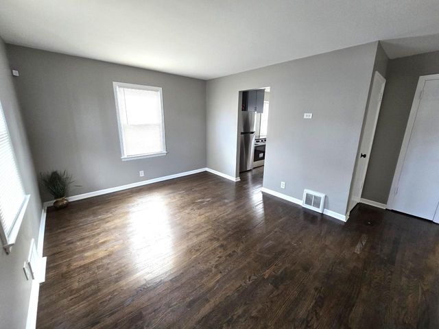 5325 N 60th STREET, Milwaukee, WI 53218