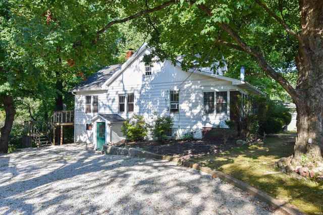5900 Newburgh Road, Evansville, IN 47715