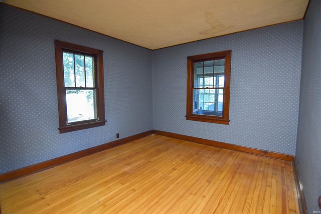 5900 Newburgh Road, Evansville, IN 47715