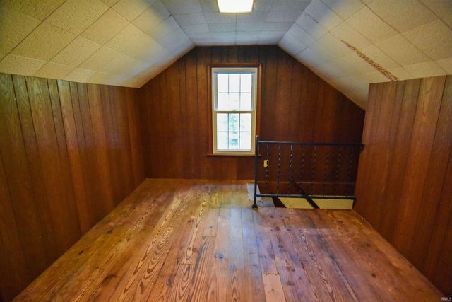 5900 Newburgh Road, Evansville, IN 47715