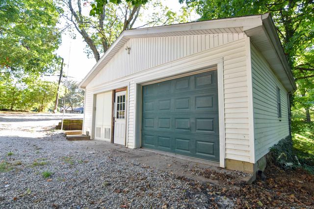 5900 Newburgh Road, Evansville, IN 47715