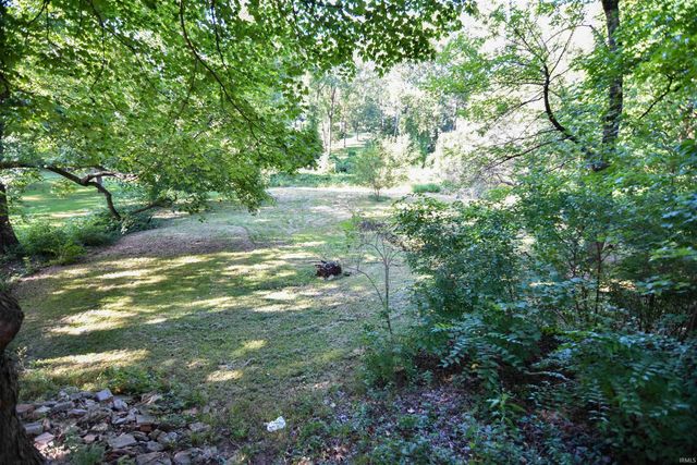 5900 Newburgh Road, Evansville, IN 47715