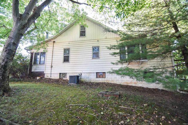 5900 Newburgh Road, Evansville, IN 47715