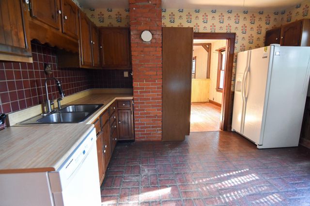 5900 Newburgh Road, Evansville, IN 47715