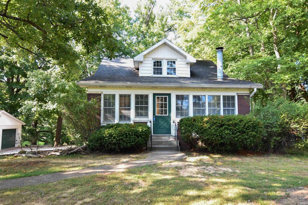 5900 Newburgh Road, Evansville, IN 47715