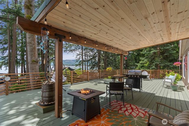 5 W Cape Horn Road, Cathlamet, WA 98612