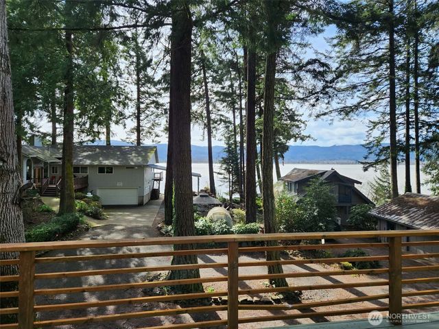 5 W Cape Horn Road, Cathlamet, WA 98612