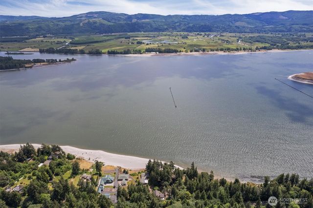 5 W Cape Horn Road, Cathlamet, WA 98612