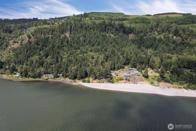 5 W Cape Horn Road, Cathlamet, WA 98612