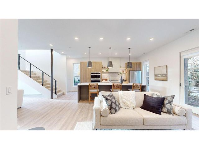 2 West Drive, Excelsior, MN 55331