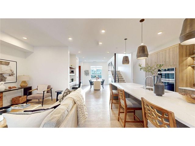 2 West Drive, Excelsior, MN 55331