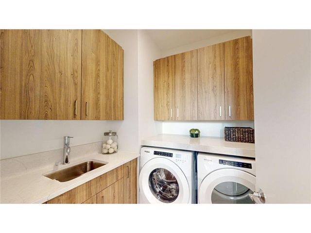 2 West Drive, Excelsior, MN 55331