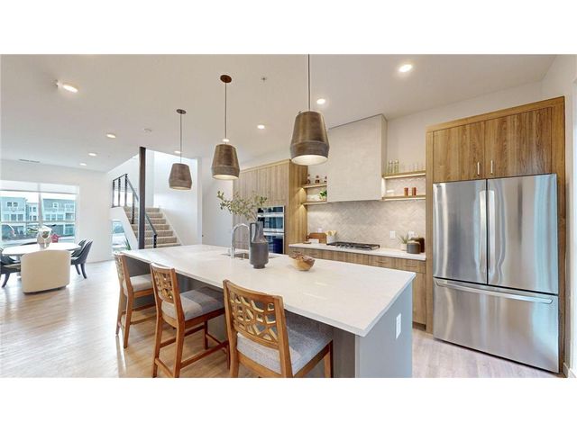 2 West Drive, Excelsior, MN 55331