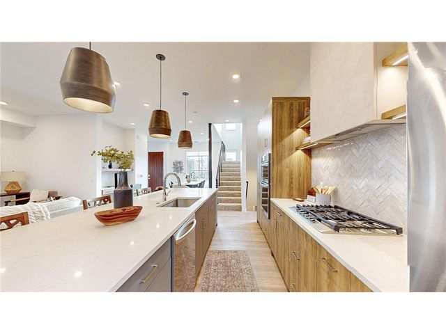 2 West Drive, Excelsior, MN 55331