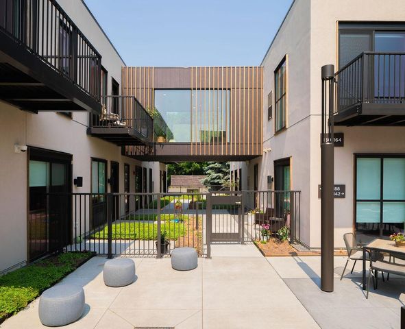 2 West Drive, Excelsior, MN 55331