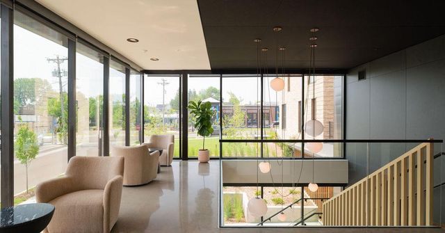 2 West Drive, Excelsior, MN 55331